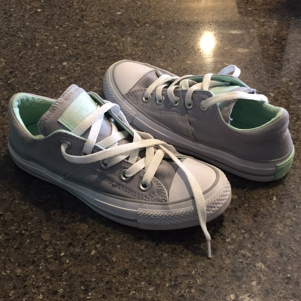 Converse  size 5